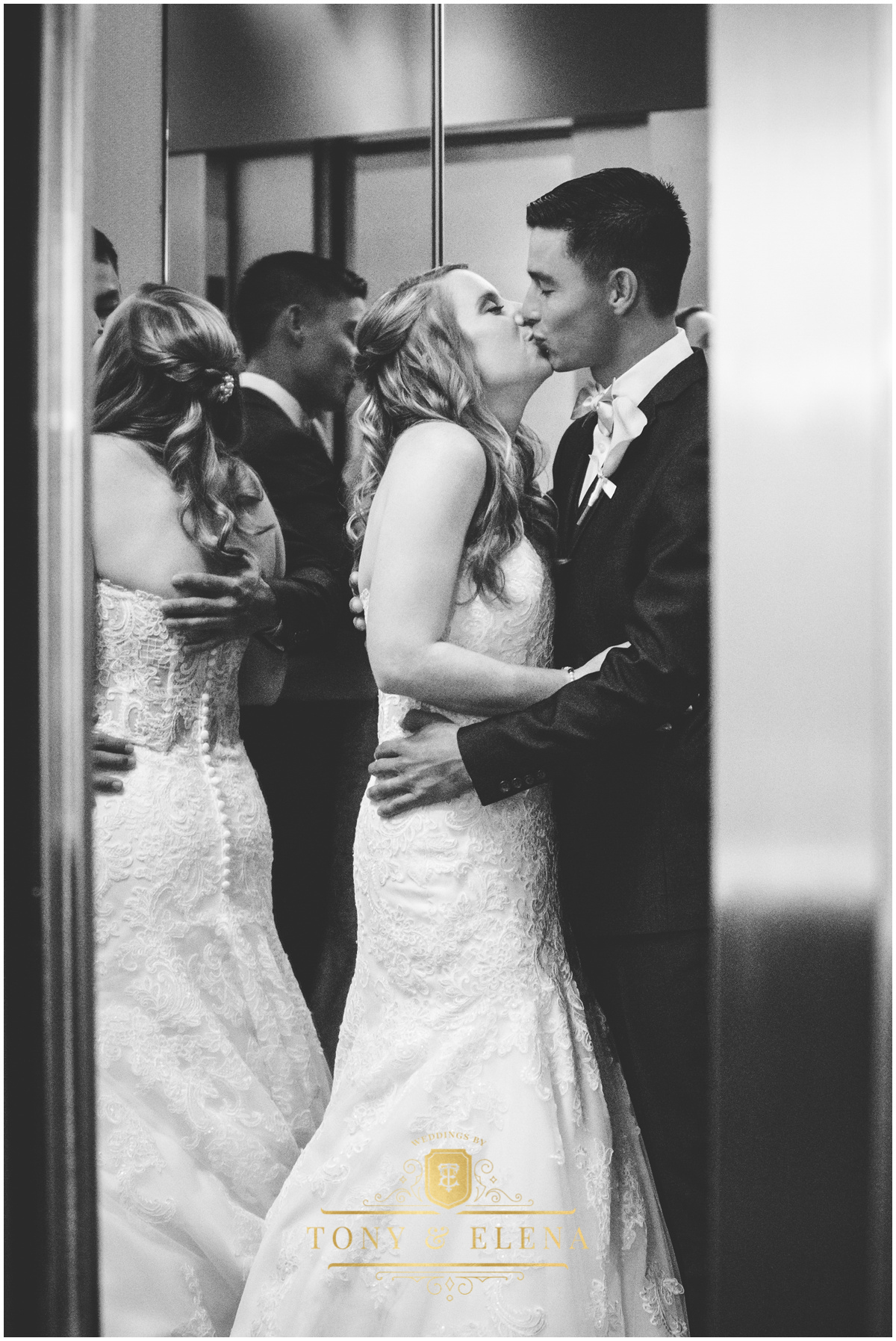 w austin wedding photographer bride groom romantic elevator