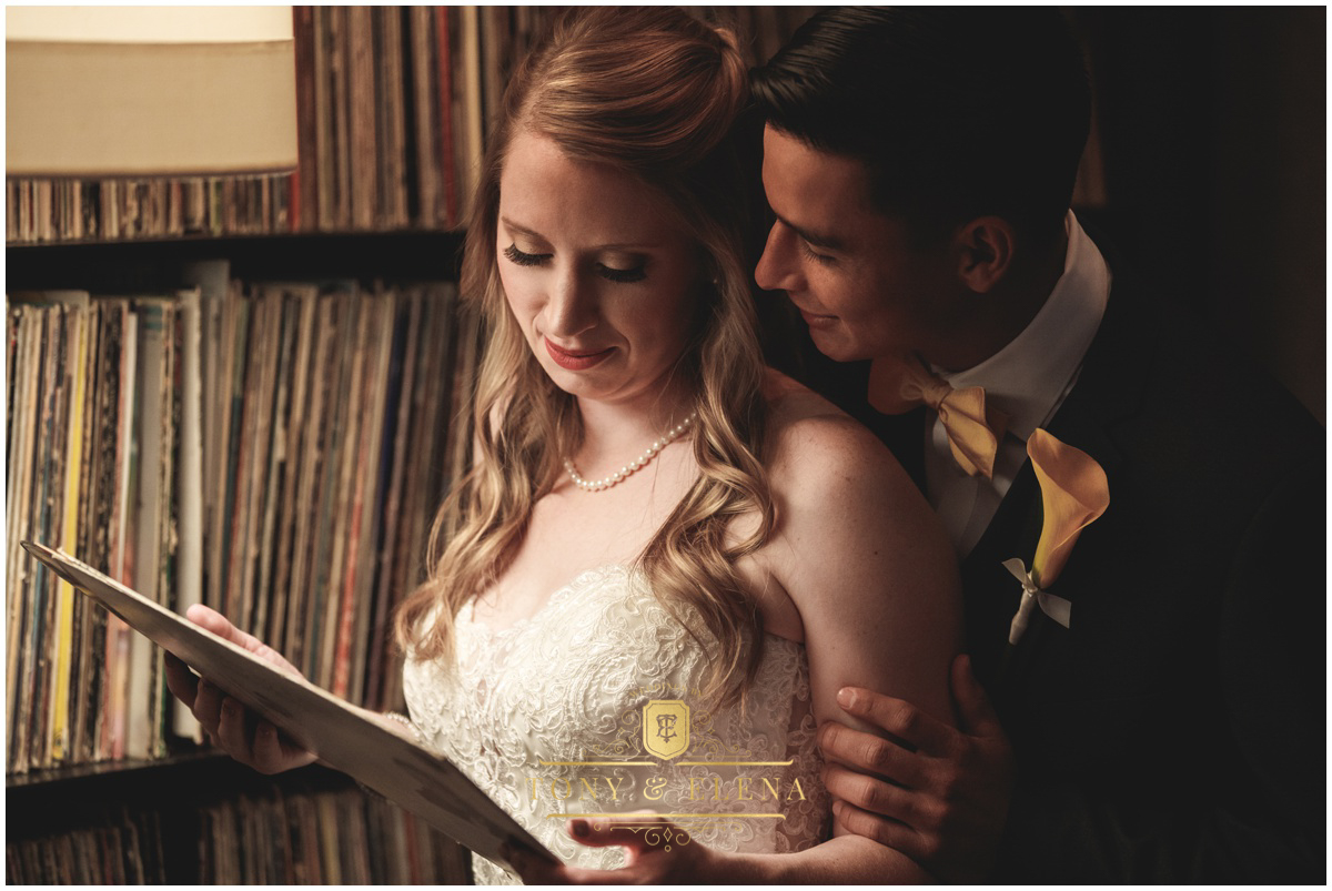 w austin wedding photographer bride groom records romantic