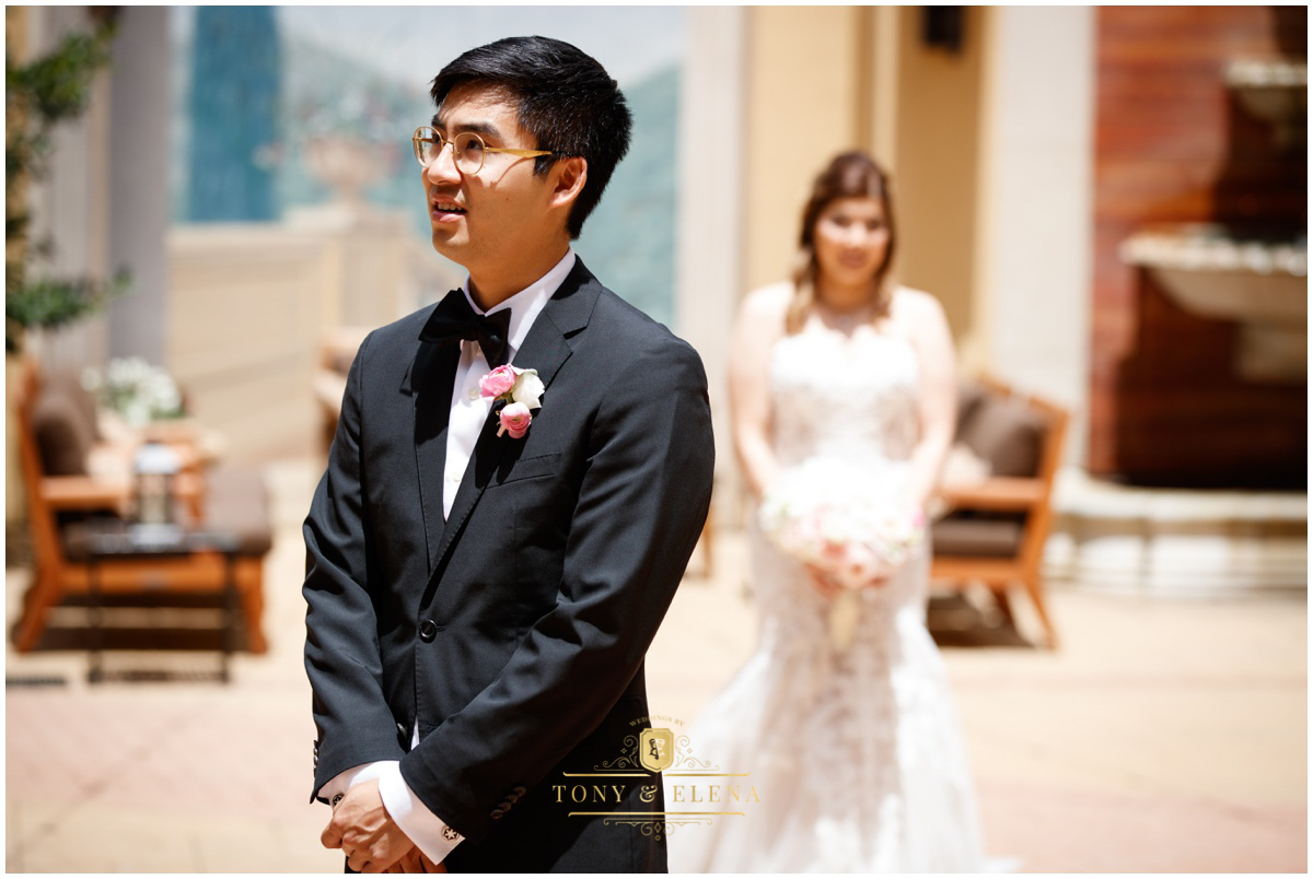 asian wedding photographer austin hotel granduca first look