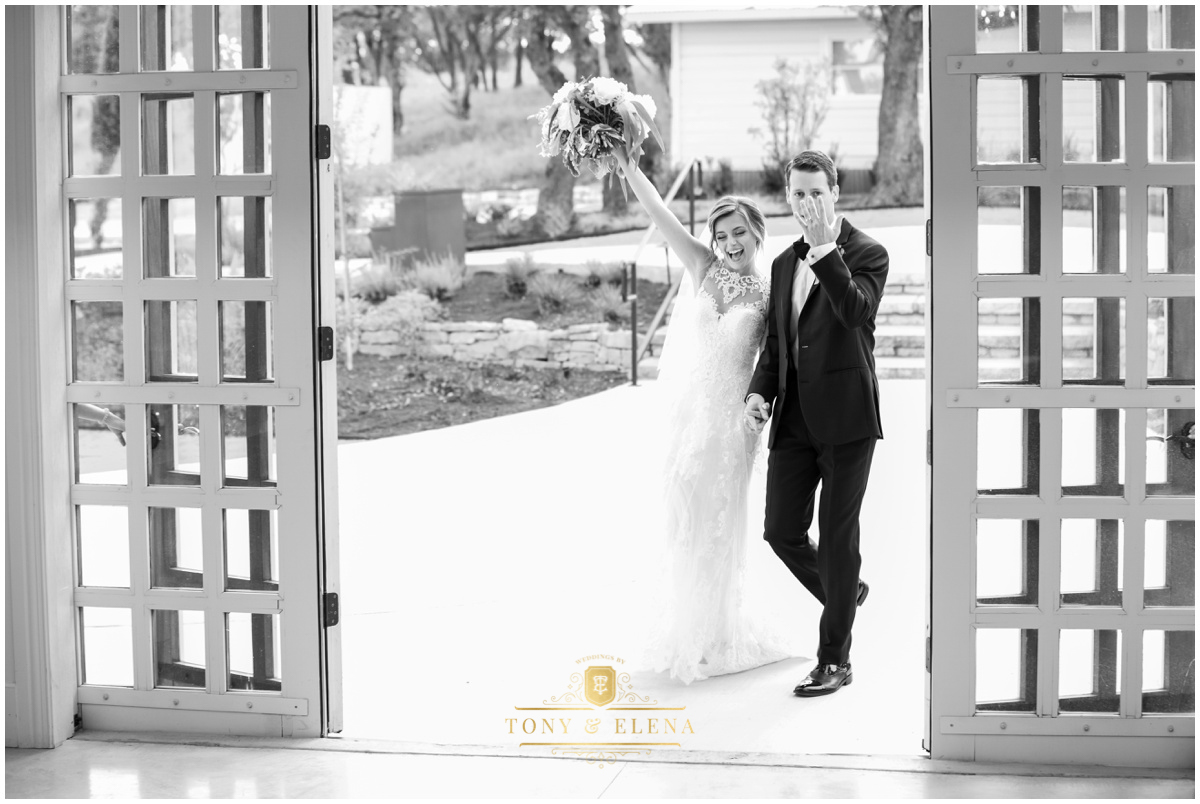 austin wedding photographer ivory oak bride groom reception entrance