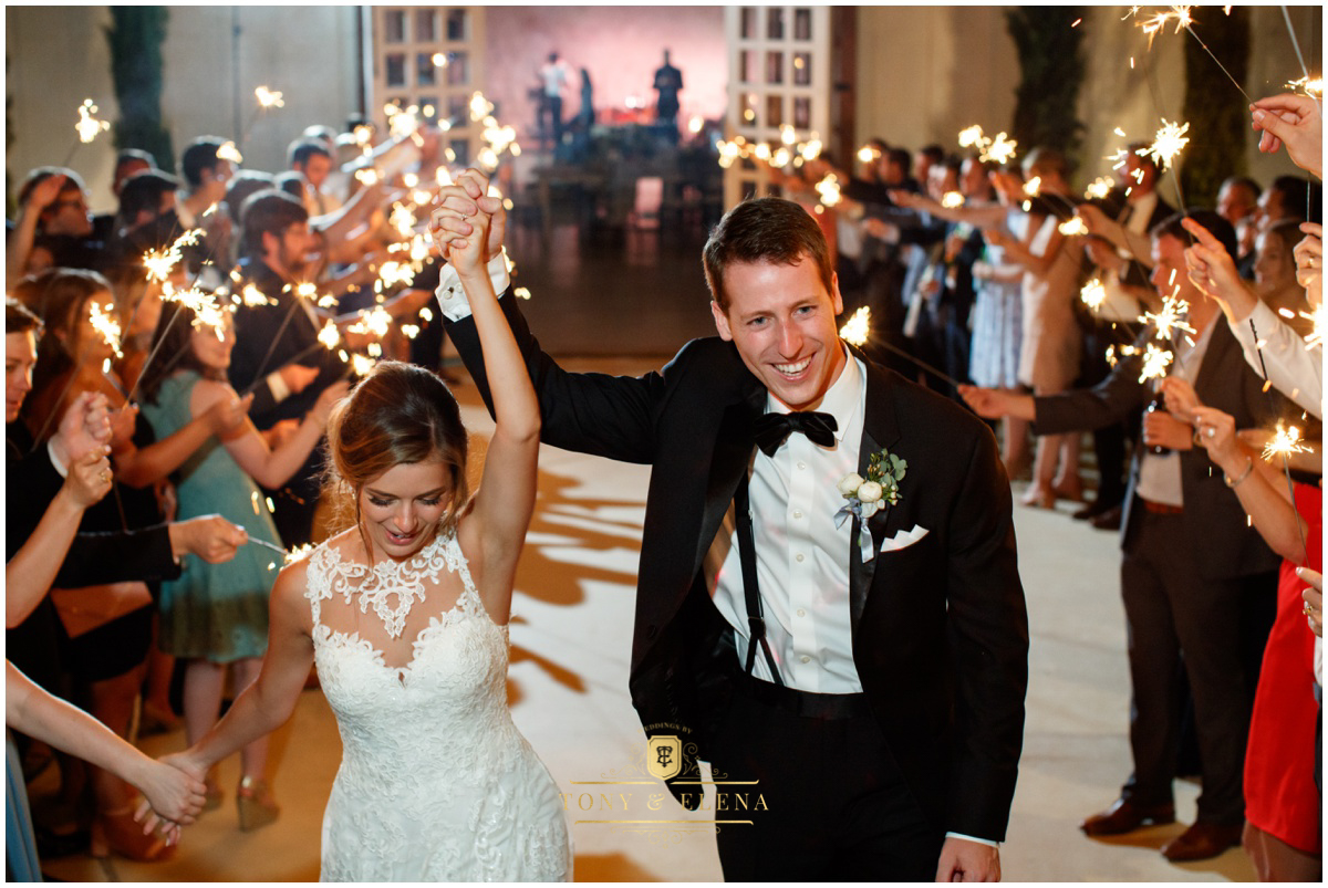 austin wedding photographer ivory oak bride groom exit with sparklers