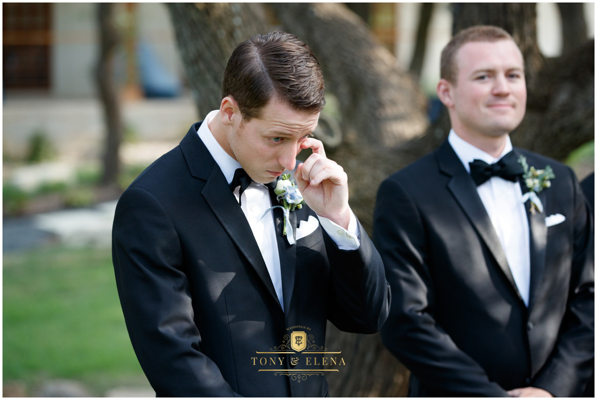 austin wedding photographer ivory oak groom emotional before ceremony