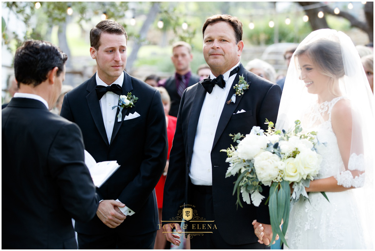 austin wedding photographer ivory oak emotional groom