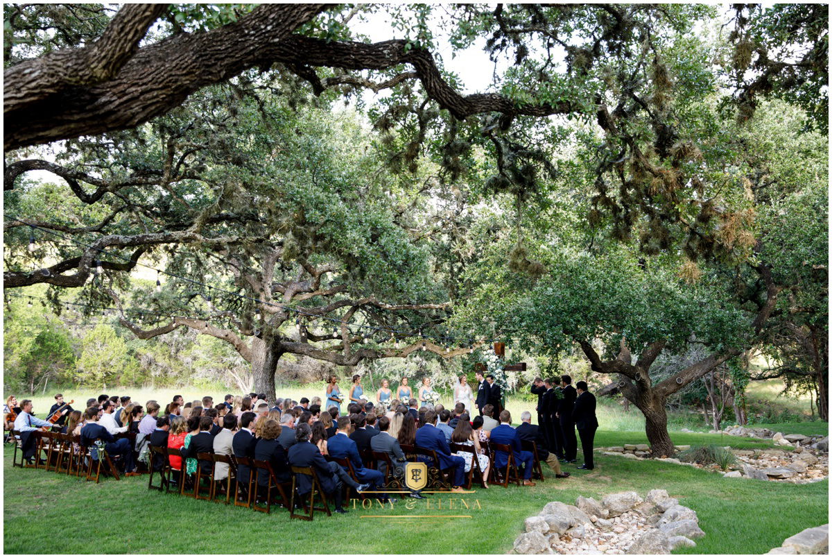 austin wedding photographer ivory oak ceremony wide view