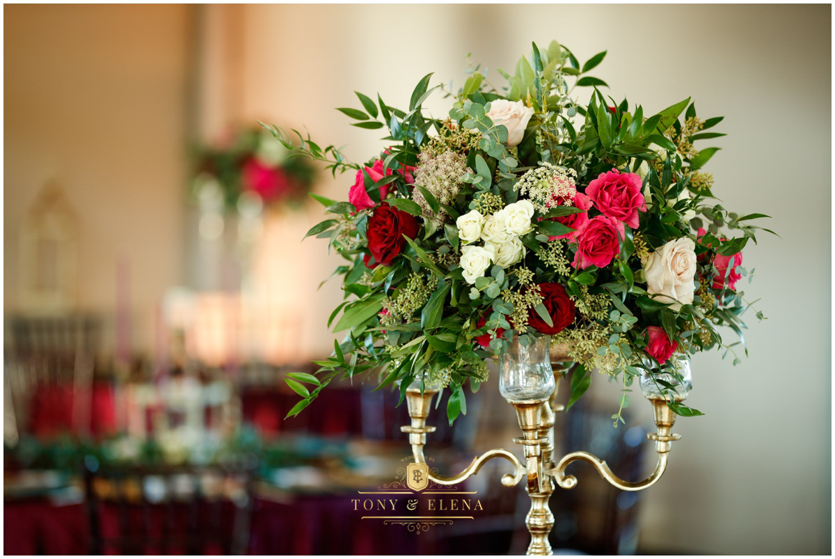 austin wedding photographer terrace club wedding photographer table flowers