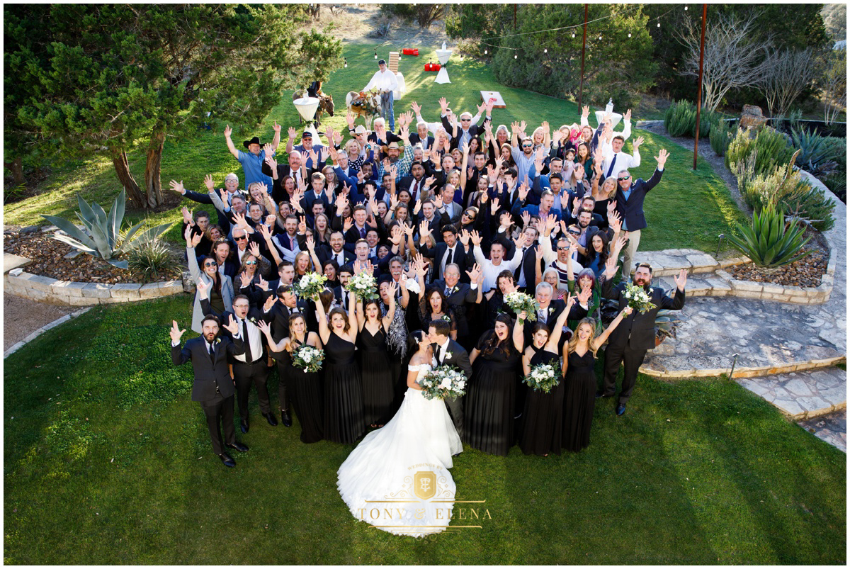 terrace-club-wedding-austin-wedding-photographer-group-picture
